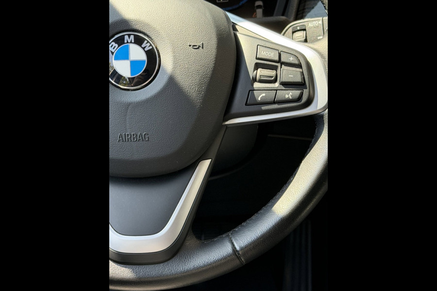 BMW 2 Serie Active Tourer 225xe iPerformance High Executive 165KW - Hybrid I Automaat I Navigatie Leer I Airco I Sport velgen