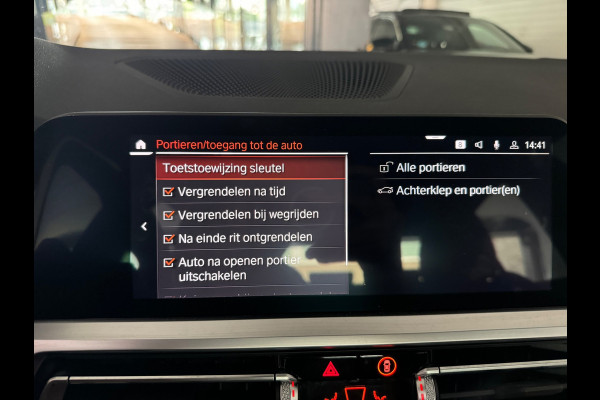 BMW 3-serie 330i High Executive Laser|Stoelverwarming|Carplay|Sfeer