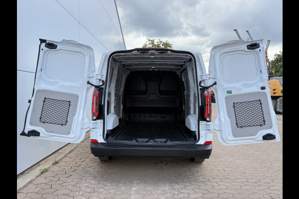 Ford E-Transit Custom 71kWh 140PK Elektrisch 344km WLTP 2300kg Trekvermogen BEV Snelladen Stoel + Stuur verwarming LED Cruise Control Camera Carplay Parkeersensoren v+a