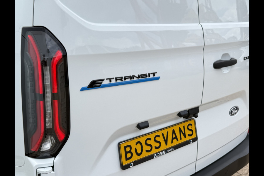 Ford E-Transit Custom 71kWh 140PK Elektrisch 344km WLTP 2300kg Trekvermogen BEV Snelladen Stoel + Stuur verwarming LED Cruise Control Camera Carplay Parkeersensoren v+a