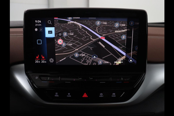 Volkswagen ID.4 Family 77 kWh | SOH 91,3% | Panoramadak | Leder/alcantara | Stuur/stoel verwarming | Sfeerverlichting | Carplay | Adaptive cruise | Camera | Park assist | Trekhaak