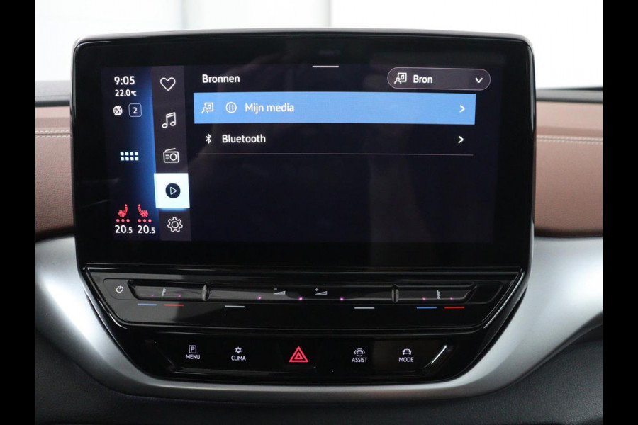 Volkswagen ID.4 Family 77 kWh | SOH 91,3% | Panoramadak | Leder/alcantara | Stuur/stoel verwarming | Sfeerverlichting | Carplay | Adaptive cruise | Camera | Park assist | Trekhaak