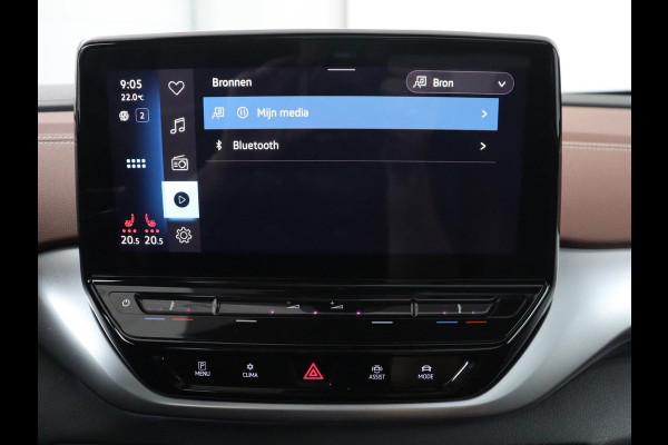 Volkswagen ID.4 Family 77 kWh | SOH 91,3% | Panoramadak | Leder/alcantara | Stuur/stoel verwarming | Sfeerverlichting | Carplay | Adaptive cruise | Camera | Park assist | Trekhaak