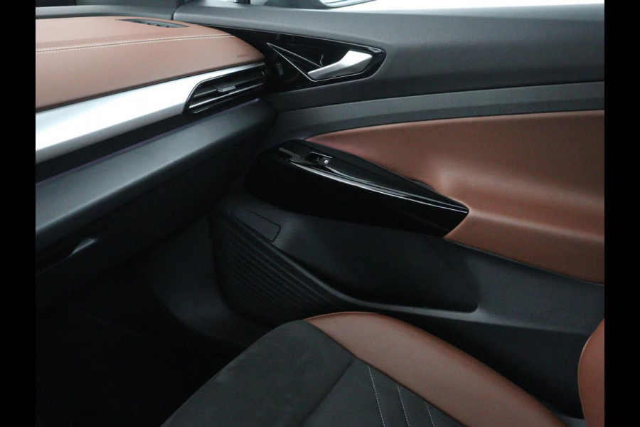 Volkswagen ID.4 Family 77 kWh | SOH 91,3% | Panoramadak | Leder/alcantara | Stuur/stoel verwarming | Sfeerverlichting | Carplay | Adaptive cruise | Camera | Park assist | Trekhaak