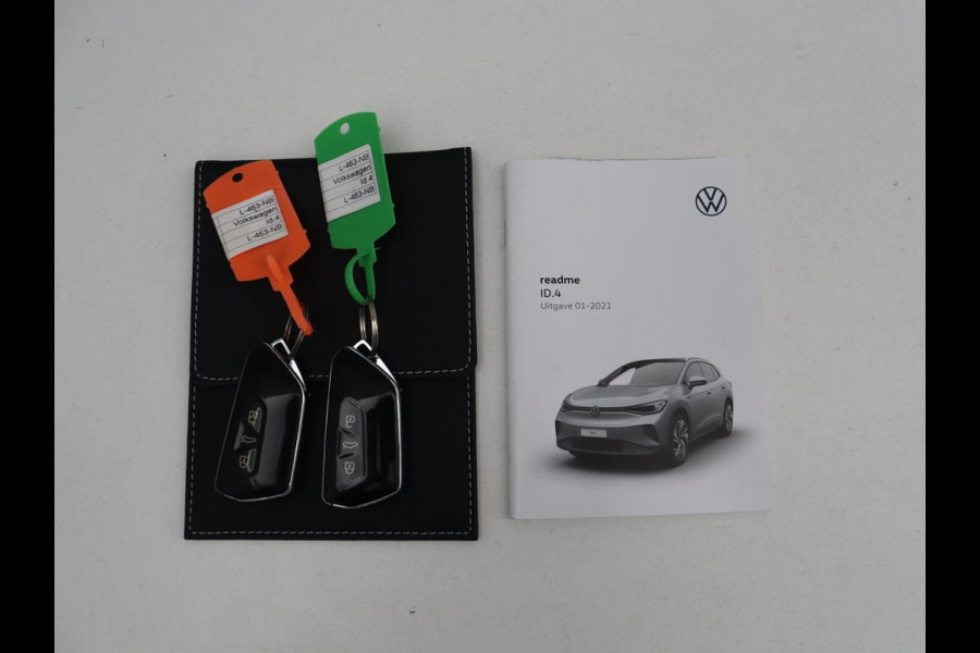 Volkswagen ID.4 Family 77 kWh | SOH 91,3% | Panoramadak | Leder/alcantara | Stuur/stoel verwarming | Sfeerverlichting | Carplay | Adaptive cruise | Camera | Park assist | Trekhaak