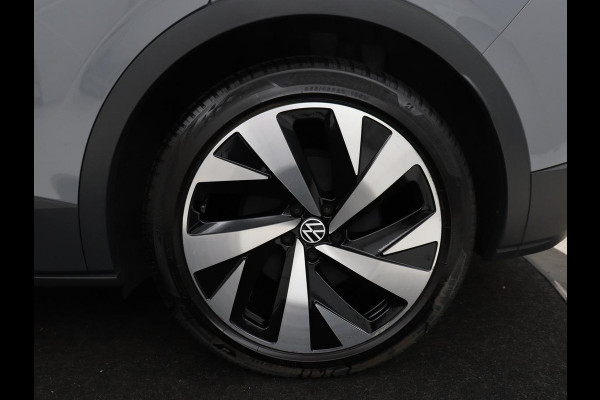 Volkswagen ID.4 Family 77 kWh | SOH 91,3% | Panoramadak | Leder/alcantara | Stuur/stoel verwarming | Sfeerverlichting | Carplay | Adaptive cruise | Camera | Park assist | Trekhaak