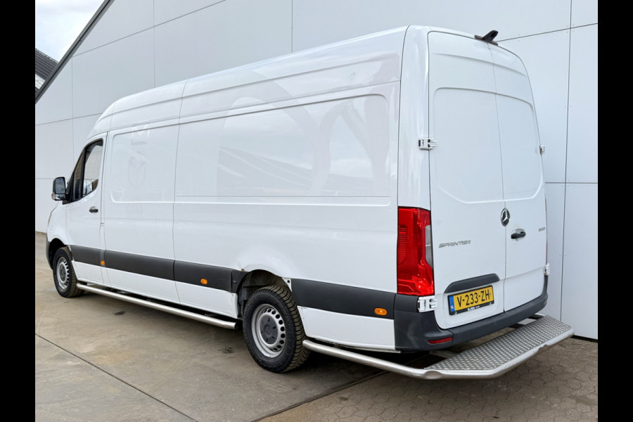 Mercedes-Benz Sprinter 311 1.9 110PK Automaat L3H2 Climate Control Pakketinrichting Pakketwagen