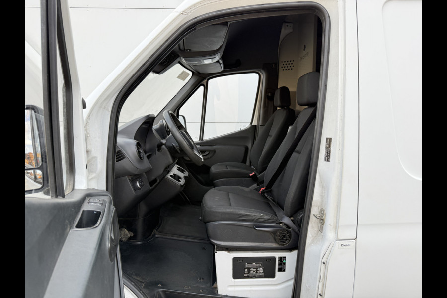 Mercedes-Benz Sprinter 311 1.9 110PK Automaat L3H2 Climate Control Pakketinrichting Pakketwagen
