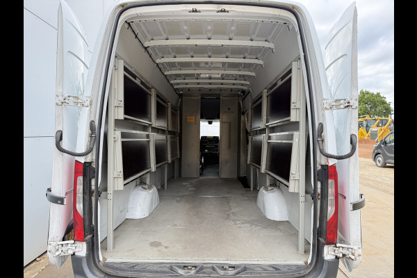 Mercedes-Benz Sprinter 311 1.9 110PK Automaat L3H2 Climate Control Pakketinrichting Pakketwagen