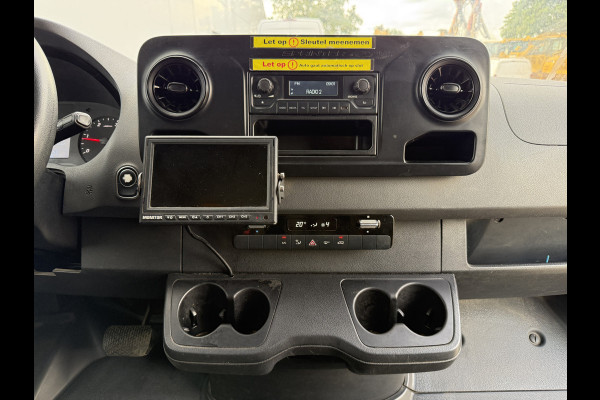 Mercedes-Benz Sprinter 311 1.9 110PK Automaat L3H2 Climate Control Pakketinrichting Pakketwagen