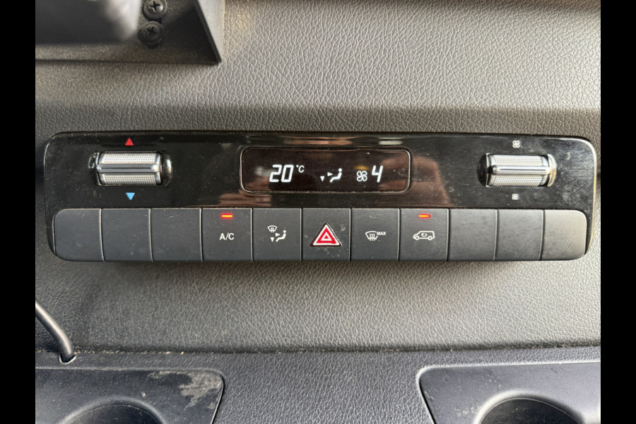 Mercedes-Benz Sprinter 311 1.9 110PK Automaat L3H2 Climate Control Pakketinrichting Pakketwagen