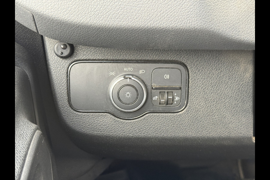 Mercedes-Benz Sprinter 311 1.9 110PK Automaat L3H2 Climate Control Pakketinrichting Pakketwagen