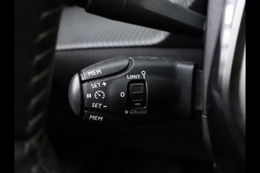 Peugeot e-208 EV Allure 50 kWh SOH 90% (CARPLAY,NAVI,LED,CRUISE,SPORTSTOELEN,CLIMATE,PDC,NETTESTAAT)