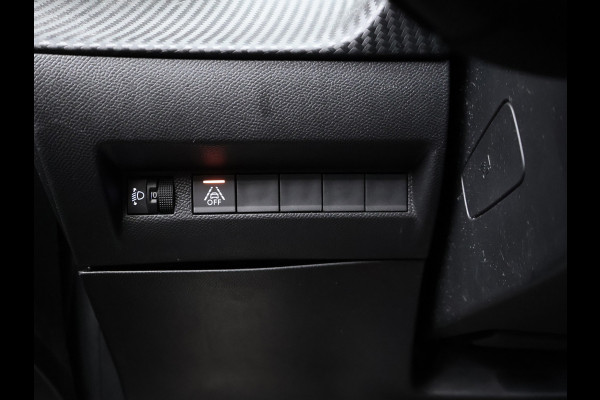 Peugeot e-208 EV Allure 50 kWh SOH 90% (CARPLAY,NAVI,LED,CRUISE,SPORTSTOELEN,CLIMATE,PDC,NETTESTAAT)