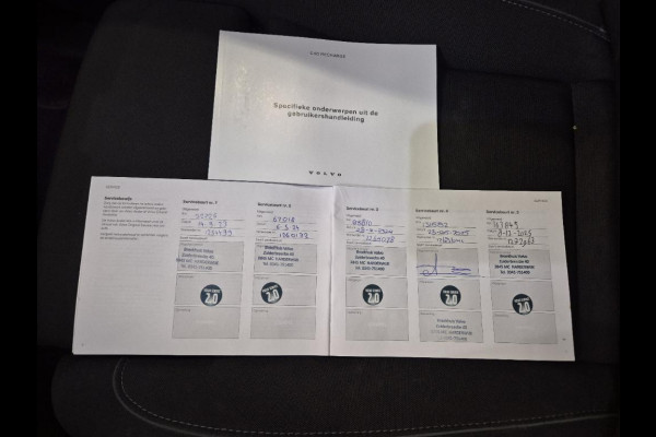 Volvo C40 SOH 90% Core 69 kWh Carplay Pano Elek.Trekhaak Camera Orig.NL Voll.Onderhouden!