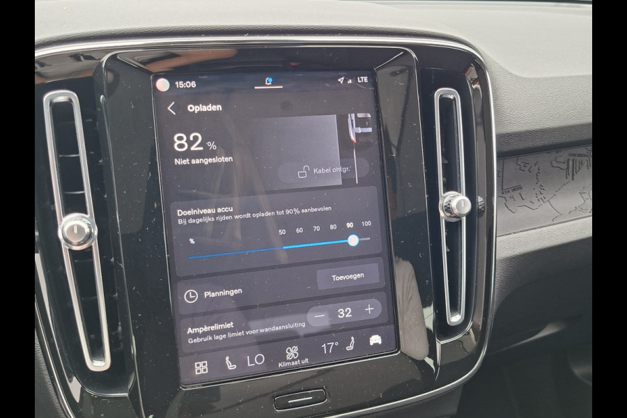 Volvo C40 SOH 90% Core 69 kWh Carplay Pano Elek.Trekhaak Camera Orig.NL Voll.Onderhouden!