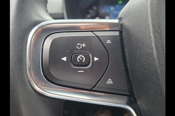 Volvo C40 SOH 90% Core 69 kWh Carplay Pano Elek.Trekhaak Camera Orig.NL Voll.Onderhouden!