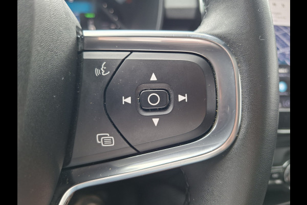 Volvo C40 SOH 90% Core 69 kWh Carplay Pano Elek.Trekhaak Camera Orig.NL Voll.Onderhouden!