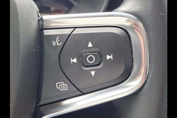 Volvo C40 SOH 90% Core 69 kWh Carplay Pano Elek.Trekhaak Camera Orig.NL Voll.Onderhouden!