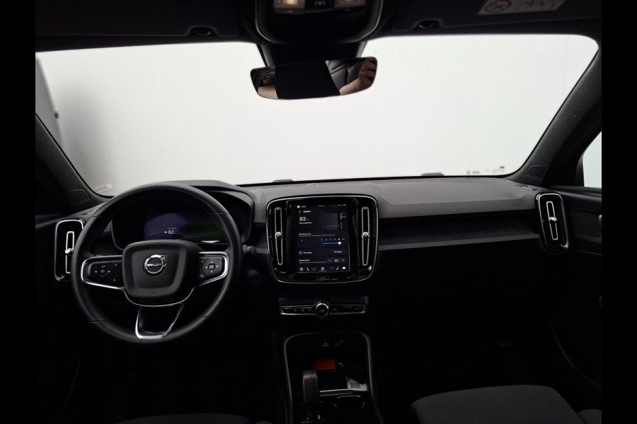 Volvo C40 SOH 90% Core 69 kWh Carplay Pano Elek.Trekhaak Camera Orig.NL Voll.Onderhouden!