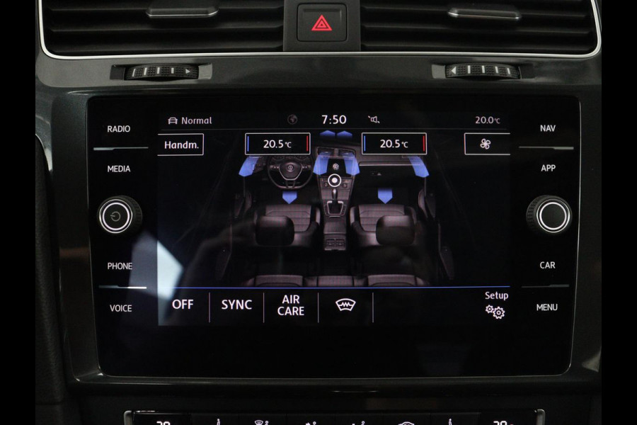 Volkswagen e-Golf 5-Deurs | Navigatie | Leder | SOH 89.8% | Climate Control | Stoelverwarming | Cruise Control | Parkeersensor | Bluetooth