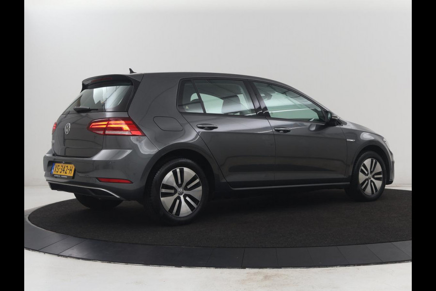 Volkswagen e-Golf 5-Deurs | Navigatie | Leder | SOH 89.8% | Climate Control | Stoelverwarming | Cruise Control | Parkeersensor | Bluetooth