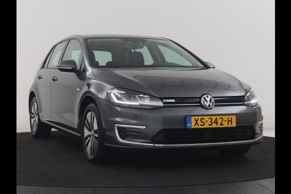 Volkswagen e-Golf 5-Deurs | Navigatie | Leder | SOH 89.8% | Climate Control | Stoelverwarming | Cruise Control | Parkeersensor | Bluetooth