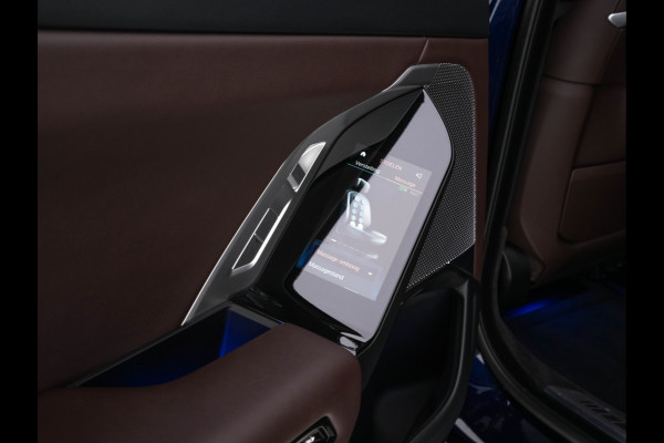 BMW i7 xDrive60 106 kWh M-Sportpack [3-Fase-11kW] {SoH-98%} (INCL.BTW) *PANO | HEAD-UP | LUXURY-LEATHER | FULL-LED | BLIND-SPOT | BOWERS&WILKINS | MEMORY-PACK | TOP-VIEW | VENTILATED/HEATED-COMFORTSEATS | SOFT-CLOSE | WIDE-SREEN-DIGICOCKPIT | KEYLESS