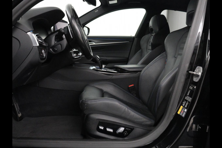 BMW 5 Serie 530e xDrive High Executive | SOH 89,6% | Panoramadak | Leder | Memory | Stoelverwarming | Harman/Kardon | Carplay | Sfeerverlichting | Cruise control | PHEV