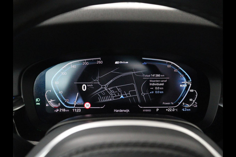 BMW 5 Serie 530e xDrive High Executive | SOH 89,6% | Panoramadak | Leder | Memory | Stoelverwarming | Harman/Kardon | Carplay | Sfeerverlichting | Cruise control | PHEV