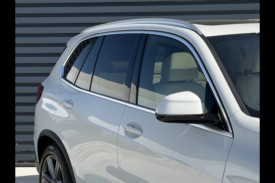 BMW X5 xDrive45e High Executive | Pano/Schuif dak | B&W Audio | 360 Camera | Full Option!