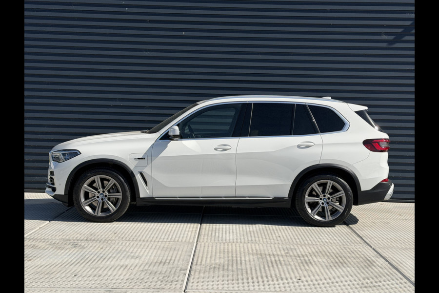 BMW X5 xDrive45e High Executive | Pano/Schuif dak | B&W Audio | 360 Camera | Full Option!