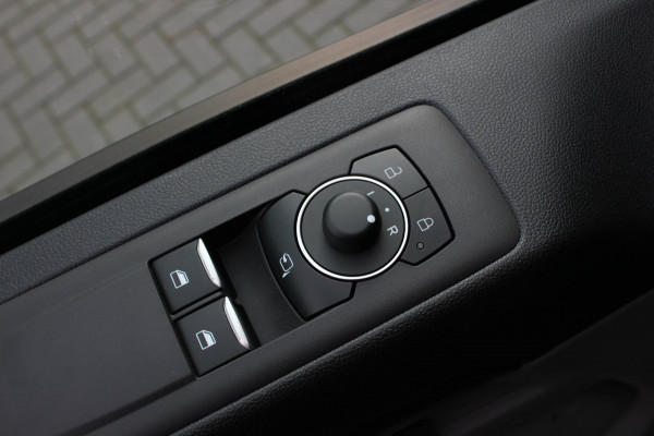 Ford Transit Custom 320 2.0 TDCI L2H1 Limited 170PK JB-EDITION / DRIVER ASSISTANCE PACK / 3- ZITS / MY2024 / CAMERA / ADAP.CRUISE