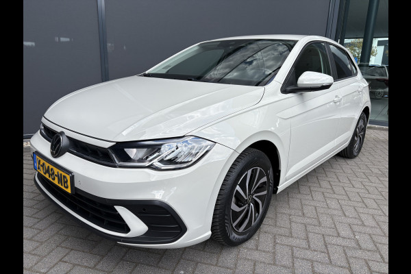 Volkswagen Polo 1.0 TSI Life Airco - Apple carplay - Parkeersensoren - Led verlichting - Radio - Cruise control - Bluetooth - Stuur multifunctioneel - Elektrische ramen - Licht metalen velgen 15 inch