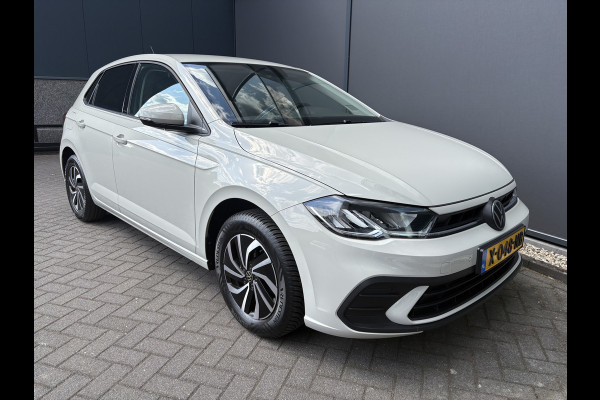 Volkswagen Polo 1.0 TSI Life Airco - Apple carplay - Parkeersensoren - Led verlichting - Radio - Cruise control - Bluetooth - Stuur multifunctioneel - Elektrische ramen - Licht metalen velgen 15 inch