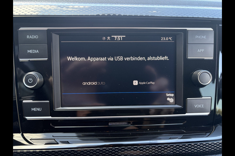 Volkswagen Polo 1.0 TSI Life Airco - Apple carplay - Parkeersensoren - Led verlichting - Radio - Cruise control - Bluetooth - Stuur multifunctioneel - Elektrische ramen - Licht metalen velgen 15 inch