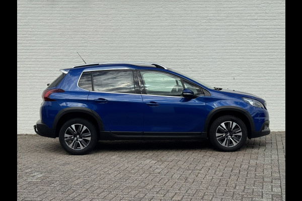 Peugeot 2008 1.2 PureTech Camera Cruise Stoelverwarming Carplay Panorama Trekhaak Navigatie