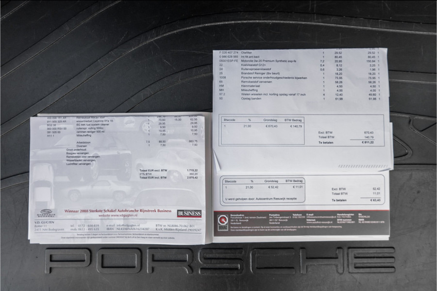 Porsche Cayenne Coupé 3.0 E-Hybrid Sport Design Pano ACC 4WS Trekhaak 22"