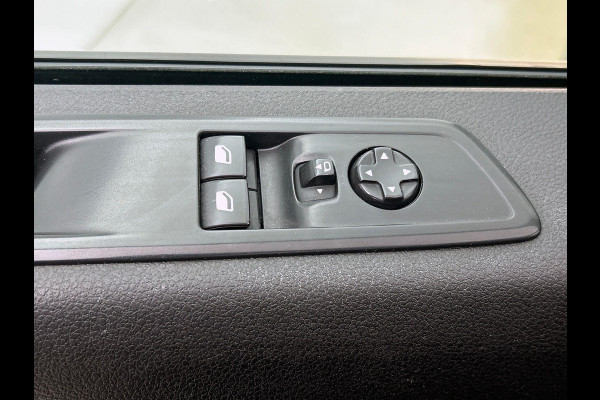 Opel Vivaro 2.0 145 pk L3H1 Edition Dubbele Cabine Airco Bluetooth Navigatie Parkeersensoren Trekhaak Cruise control