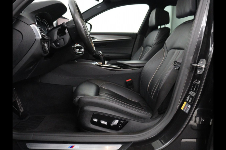 BMW 5 Serie 530e iPerformance M Sport High Executive | Panoramadak | Leder | Memory | Stoelverwarming | Cruise control | Camera | Park assist | Carplay | Climate control | PHEV