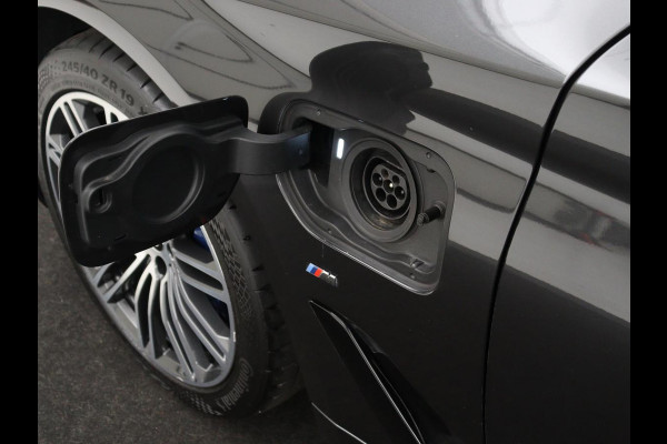 BMW 5 Serie 530e iPerformance M Sport High Executive | Panoramadak | Leder | Memory | Stoelverwarming | Cruise control | Camera | Park assist | Carplay | Climate control | PHEV