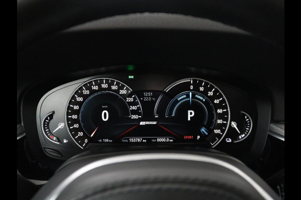 BMW 5 Serie 530e iPerformance M Sport High Executive | Panoramadak | Leder | Memory | Stoelverwarming | Cruise control | Camera | Park assist | Carplay | Climate control | PHEV