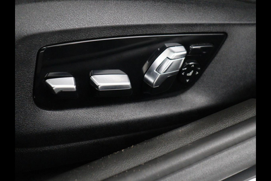 BMW 5 Serie 530e iPerformance M Sport High Executive | Panoramadak | Leder | Memory | Stoelverwarming | Cruise control | Camera | Park assist | Carplay | Climate control | PHEV