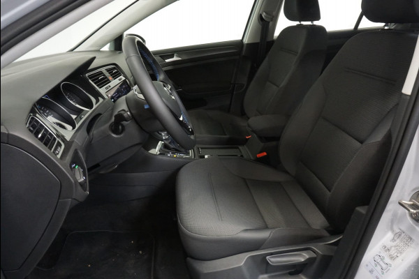 Volkswagen e-Golf Edition Navigatie Climate Control Parkeer sensoren V+A Privacy Glass