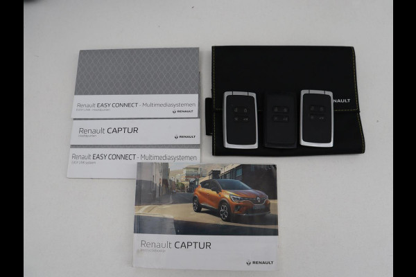 Renault Captur 1.3 TCe 140 Intens | Half leder | Navigatie | DAB+ | Cruise control | Lane assist | Climate Control | Virtual Display | Carplay | Camera | Park assist | Trekhaak