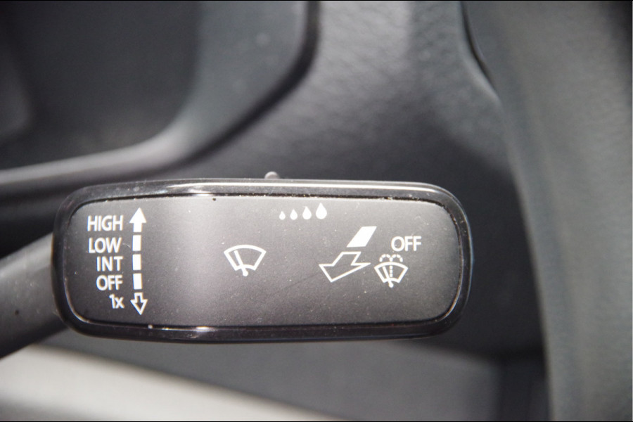 MAN TGE 3.180 35 2.0 L3H3(L2H2) 3-ZITS, 177PK AUT. LED, TREKHAAK, LEDER, ADAPT. CRUISE, CAMERA, STOELVERWARMING, STANDKACHEL, NAVI, CLIM