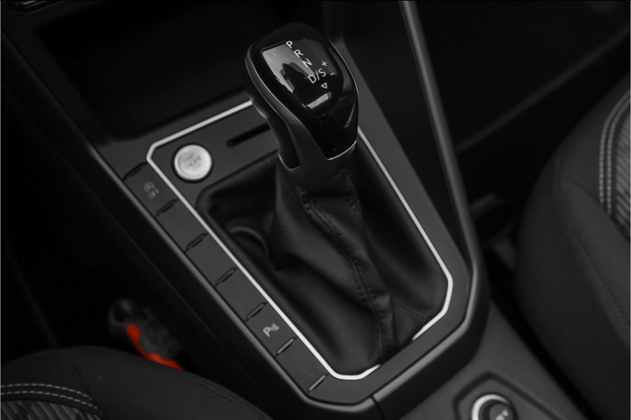 Volkswagen Polo 1.0 TSI R-Line Pano Camera IQ Light ACC Virtual Cockpit