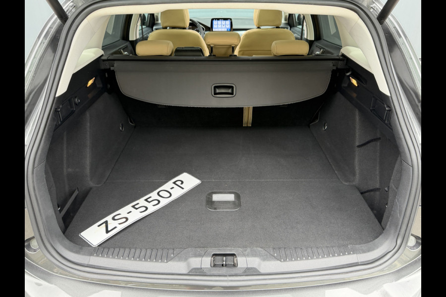 Ford FOCUS Wagon BWJ 2019 | 1.0T 126PK Titanium Bus AUTOMAAT | TREKHAAK | PANO DAK | LEER | LED | NAVI | CLIMA | STOEL&STUUR VERW | PDC | DONKER GLASS |