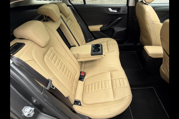 Ford FOCUS Wagon BWJ 2019 | 1.0T 126PK Titanium Bus AUTOMAAT | TREKHAAK | PANO DAK | LEER | LED | NAVI | CLIMA | STOEL&STUUR VERW | PDC | DONKER GLASS |
