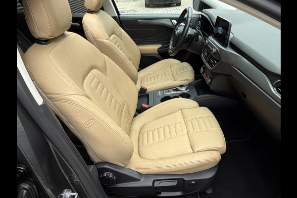 Ford FOCUS Wagon BWJ 2019 | 1.0T 126PK Titanium Bus AUTOMAAT | TREKHAAK | PANO DAK | LEER | LED | NAVI | CLIMA | STOEL&STUUR VERW | PDC | DONKER GLASS |